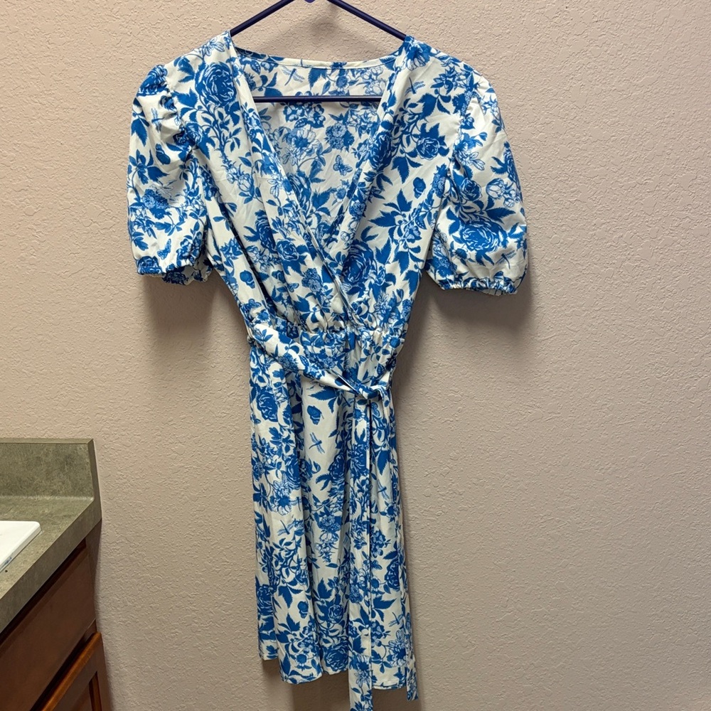 SHEIN Blue and White Floral Midi Dress